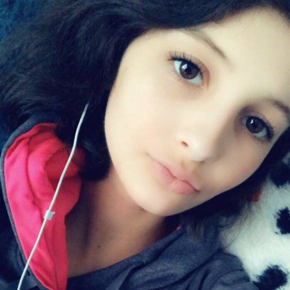 Meet your Posher, Lora - Picture 1 of 1